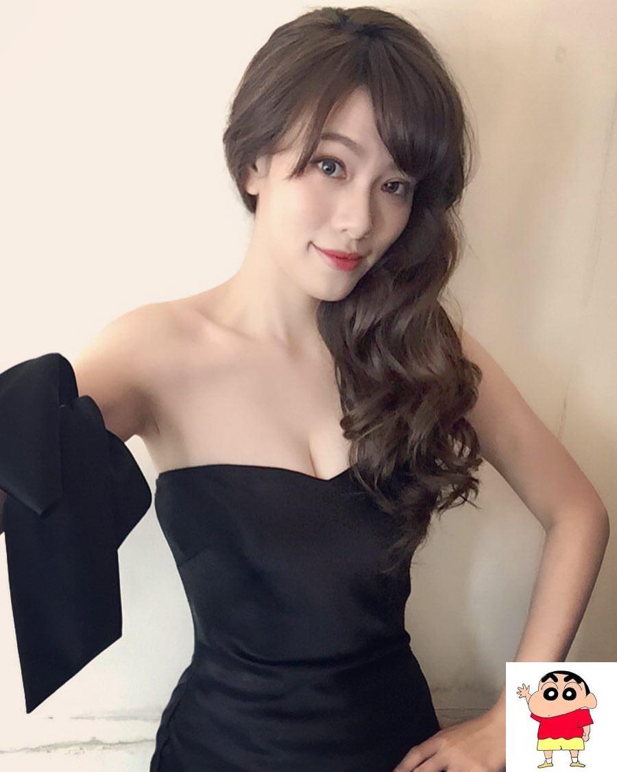 性感网红部落客Chien千超级深沟露出让男人视线完全不想移开 (19P)