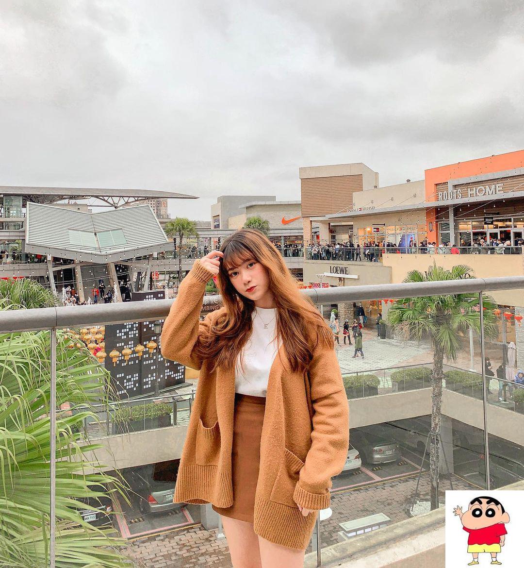 甜美正妹以涵超有恋爱感！震撼奶量超惊人！白嫩画面超受不了