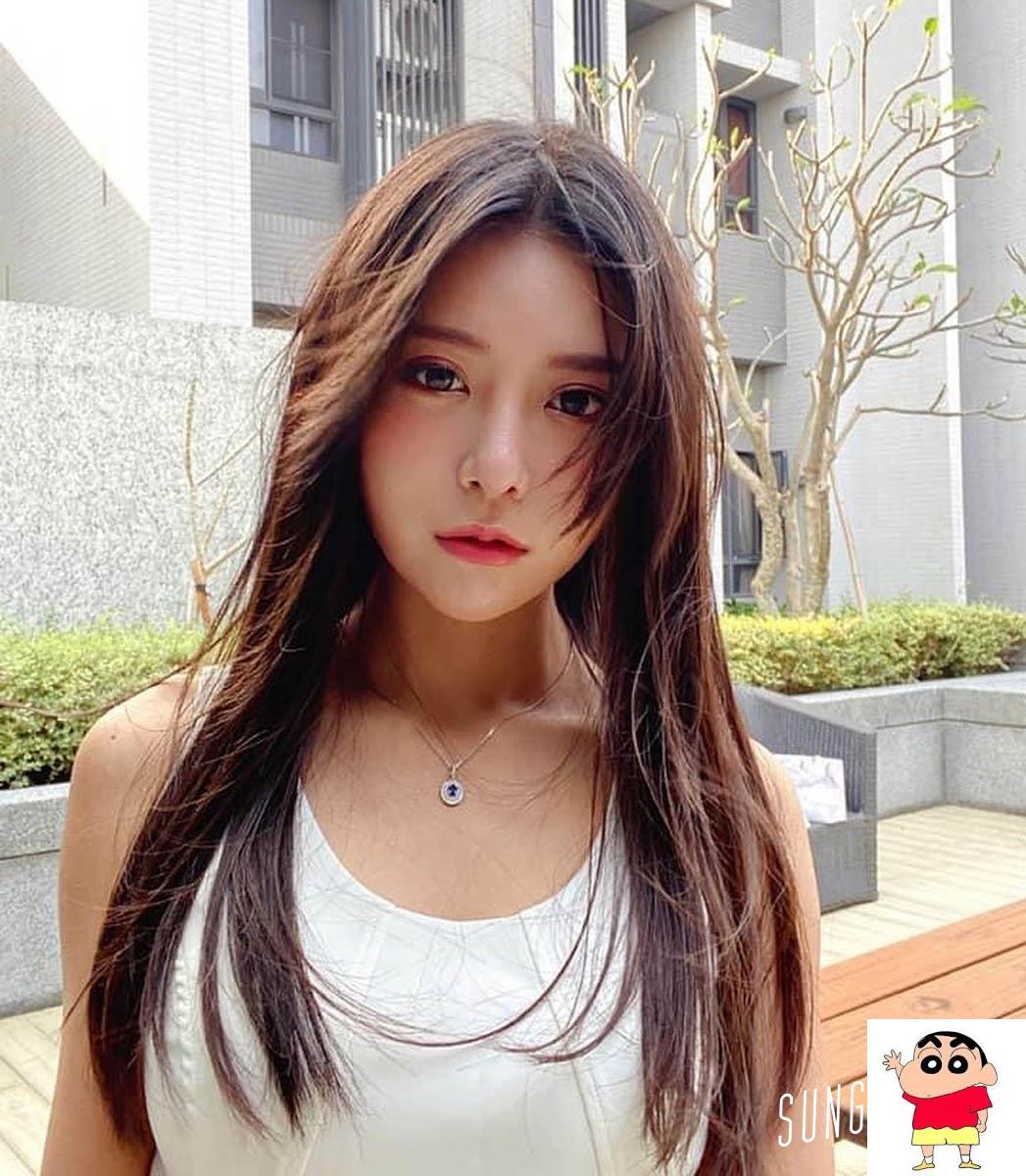 「腹肌女神」浴室疯狂自拍网批像范冰冰，好兇! (10P)