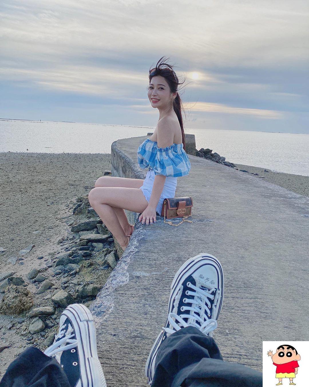 穿比基尼拍照一定要抬头挺胸 杨吉儿 (15P)