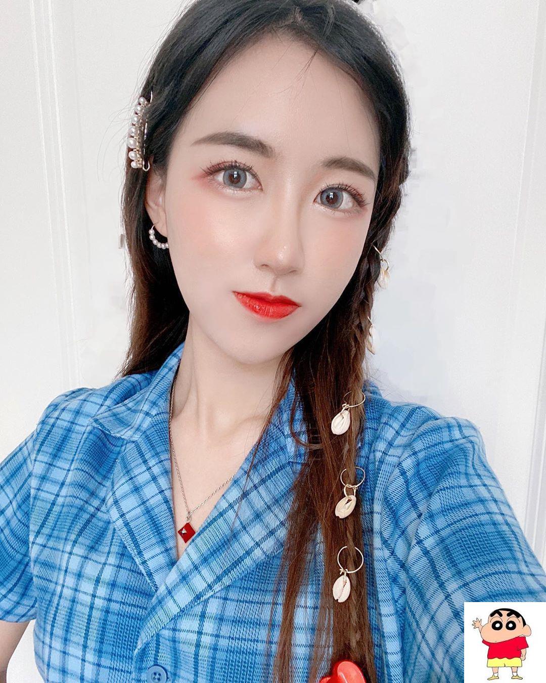 姐姐 的脖子怪怪的 Wendy (15P)