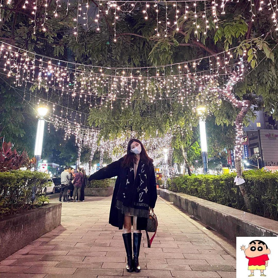 宾士正妹业务 江匀 火辣身材真是深藏不漏 (17P)