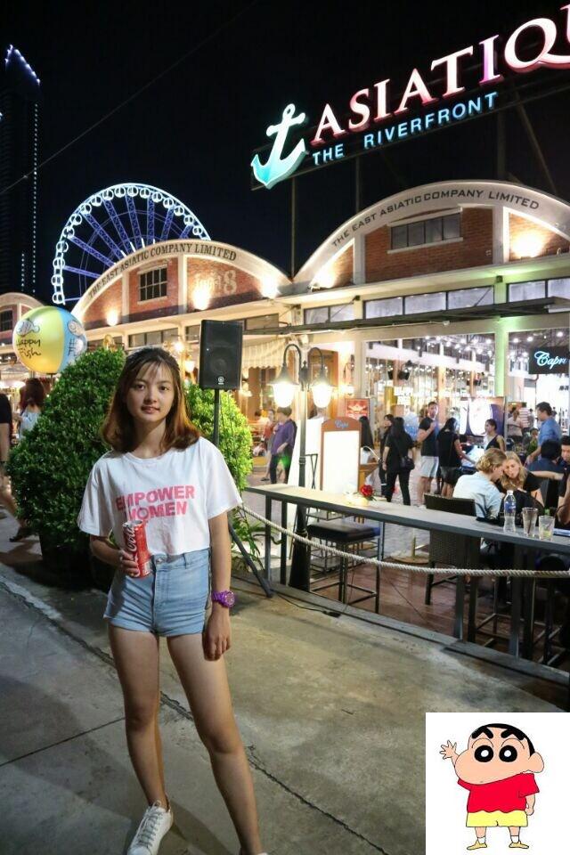 特别可爱的小女生，爲了满足渣男变成爱爱自拍达人 (16P)