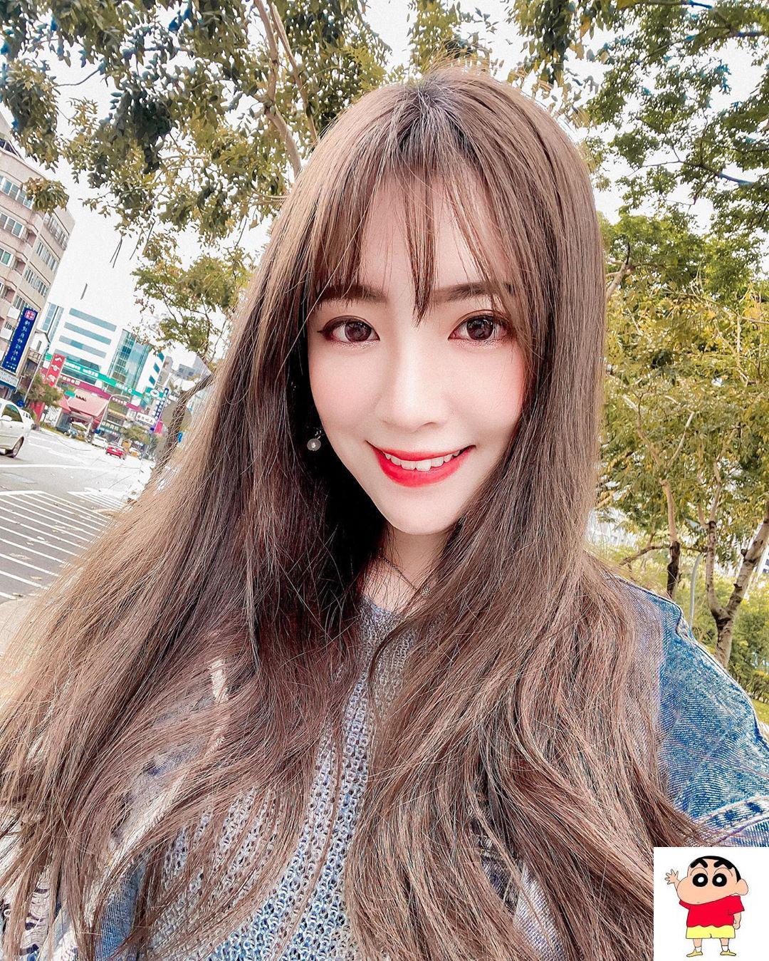 音乐创作才女彤儿-王宇彤 超Q甜美脸蛋配上水灵大眼 (12P)