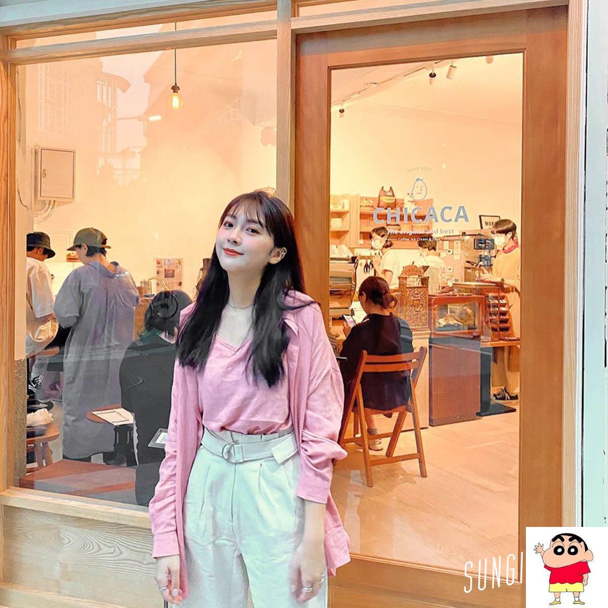 可爱正妹昀筑挑战枕头洋装，网呼超冻龄！ (12P)