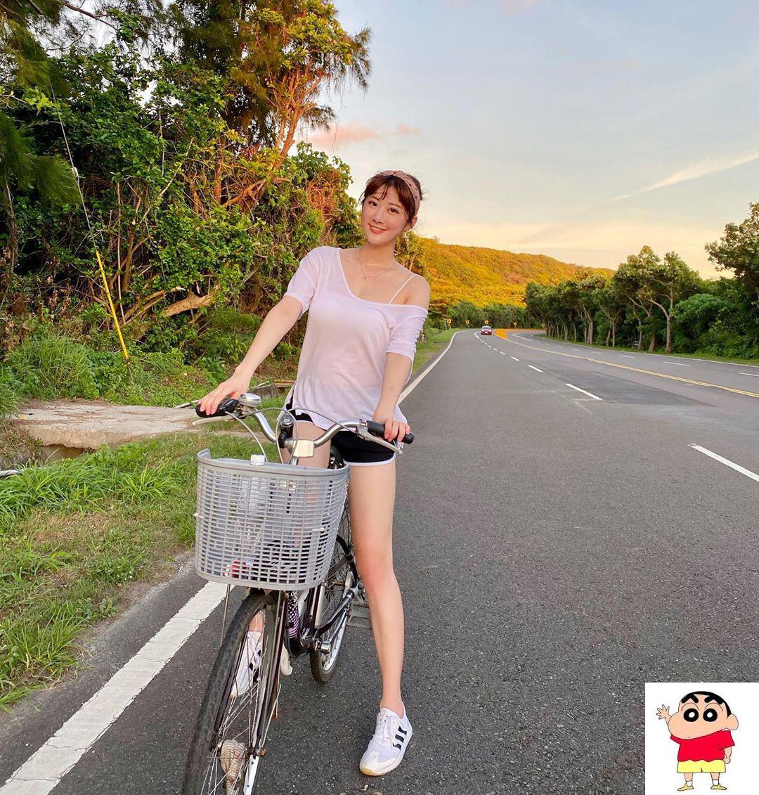 高挑美女林茉晶 甜美模样让人恋爱 (10P)