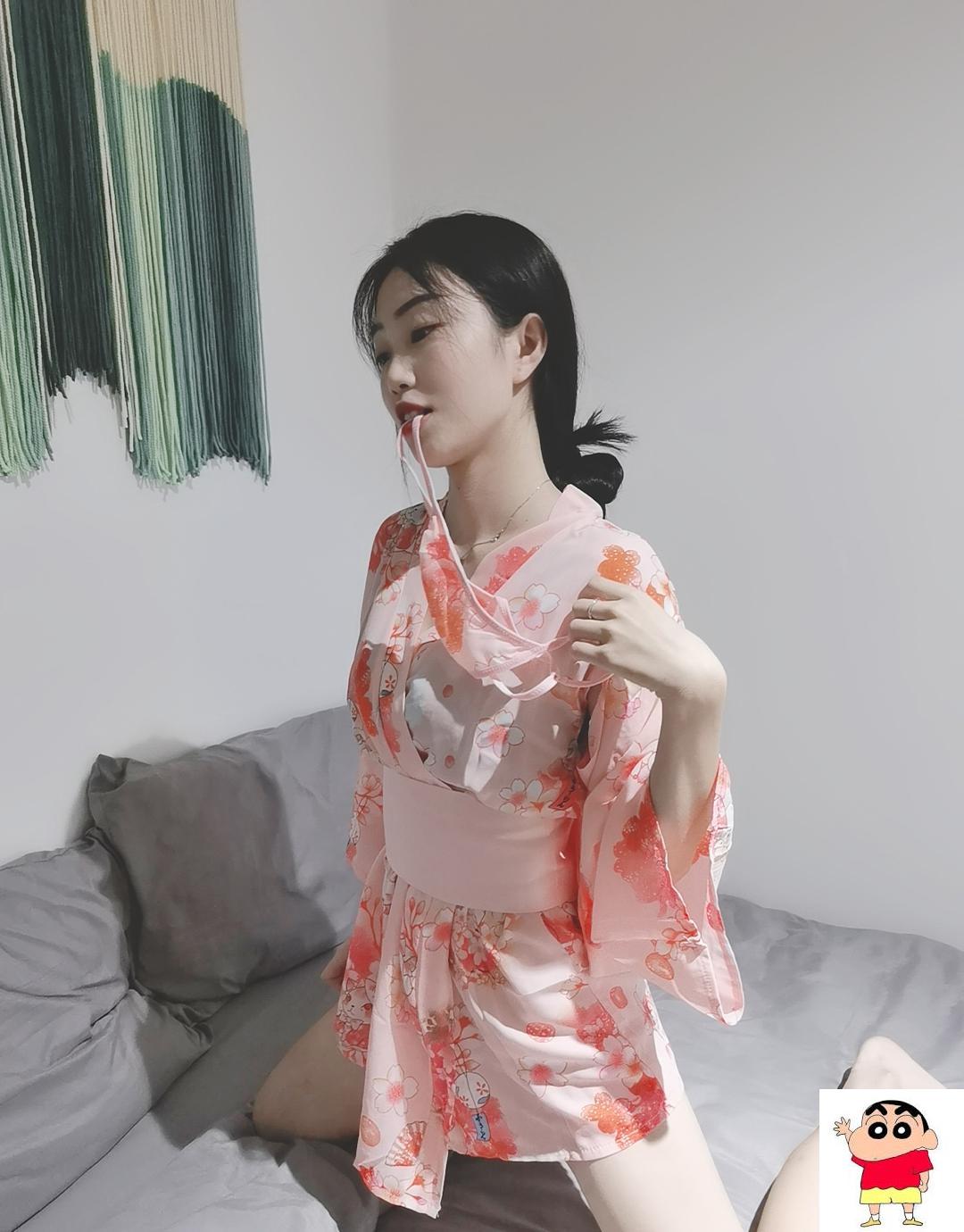 迷人的小妖精 (64P)