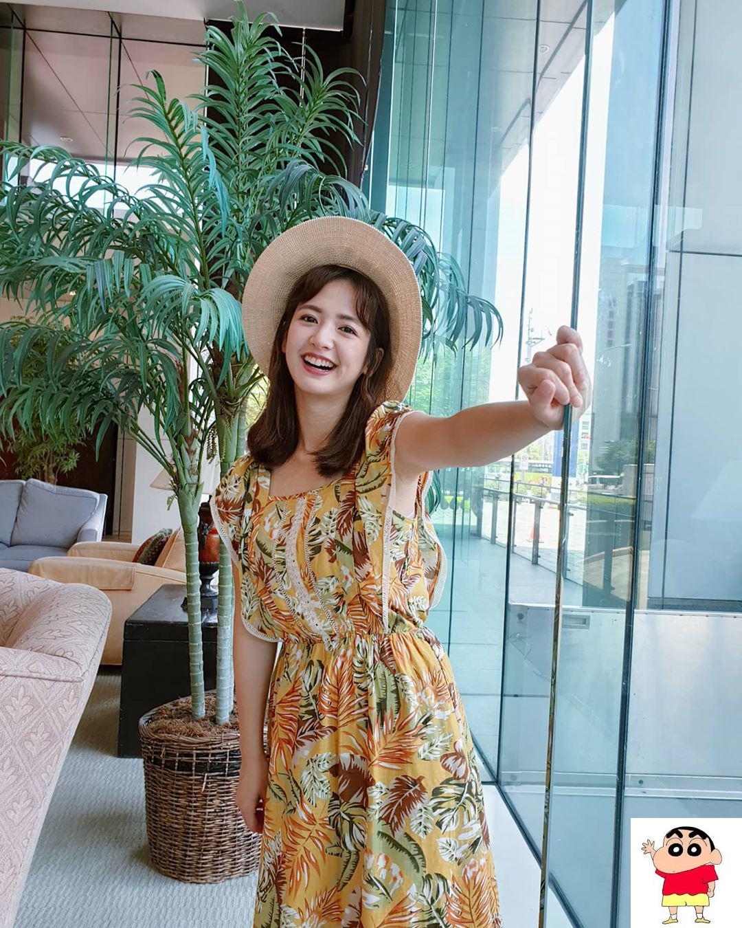 臧芮轩 小清新藏不住 ...高颜值网友一看秒融化 (10P)