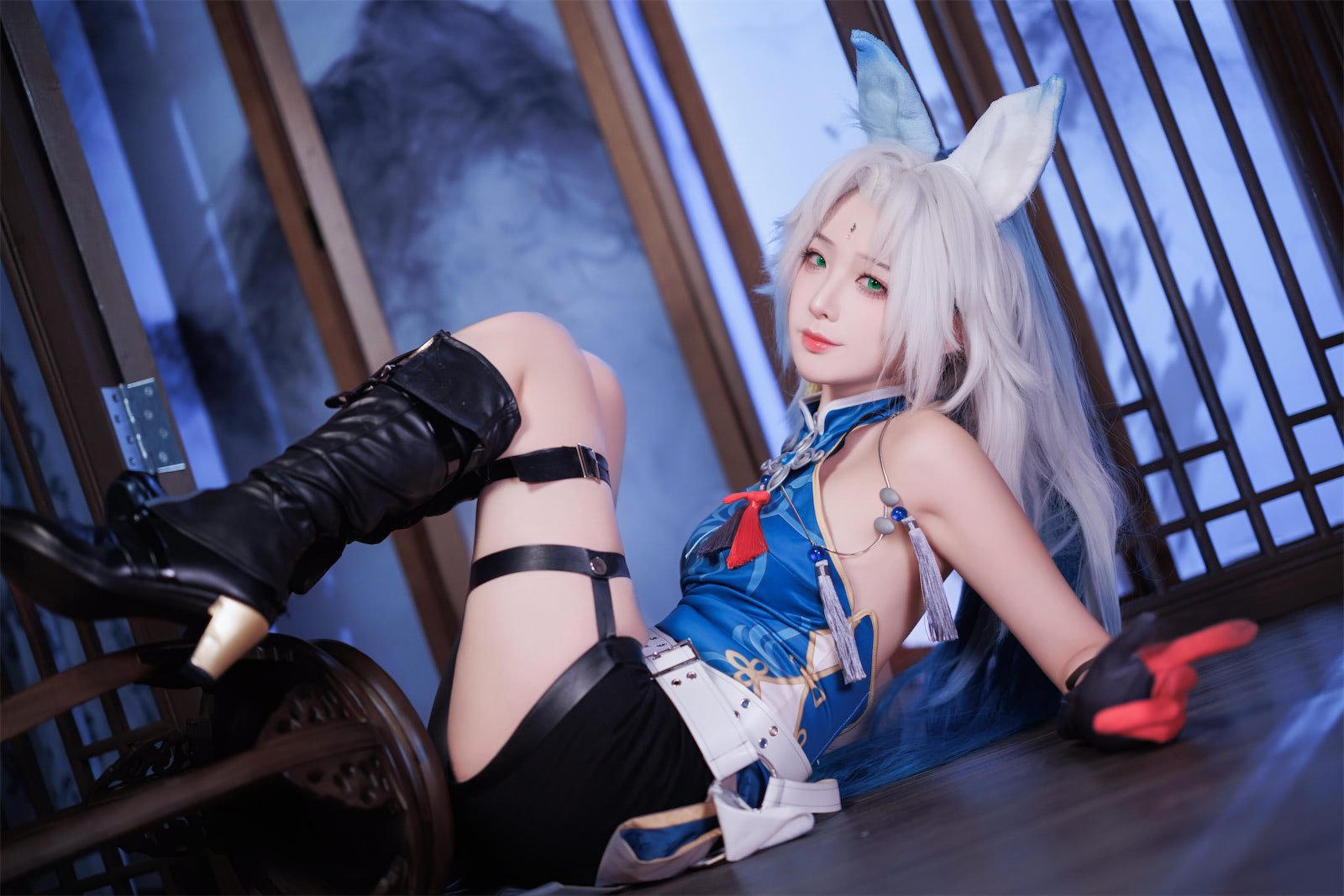 封疆疆v 飞云美足