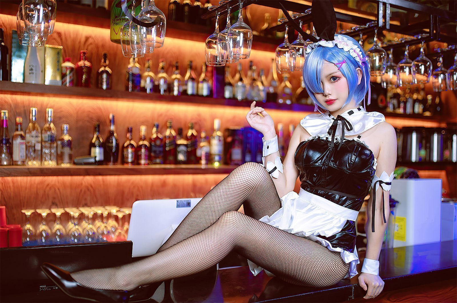 您的蛋蛋 蕾姆兔女郎的小酒馆