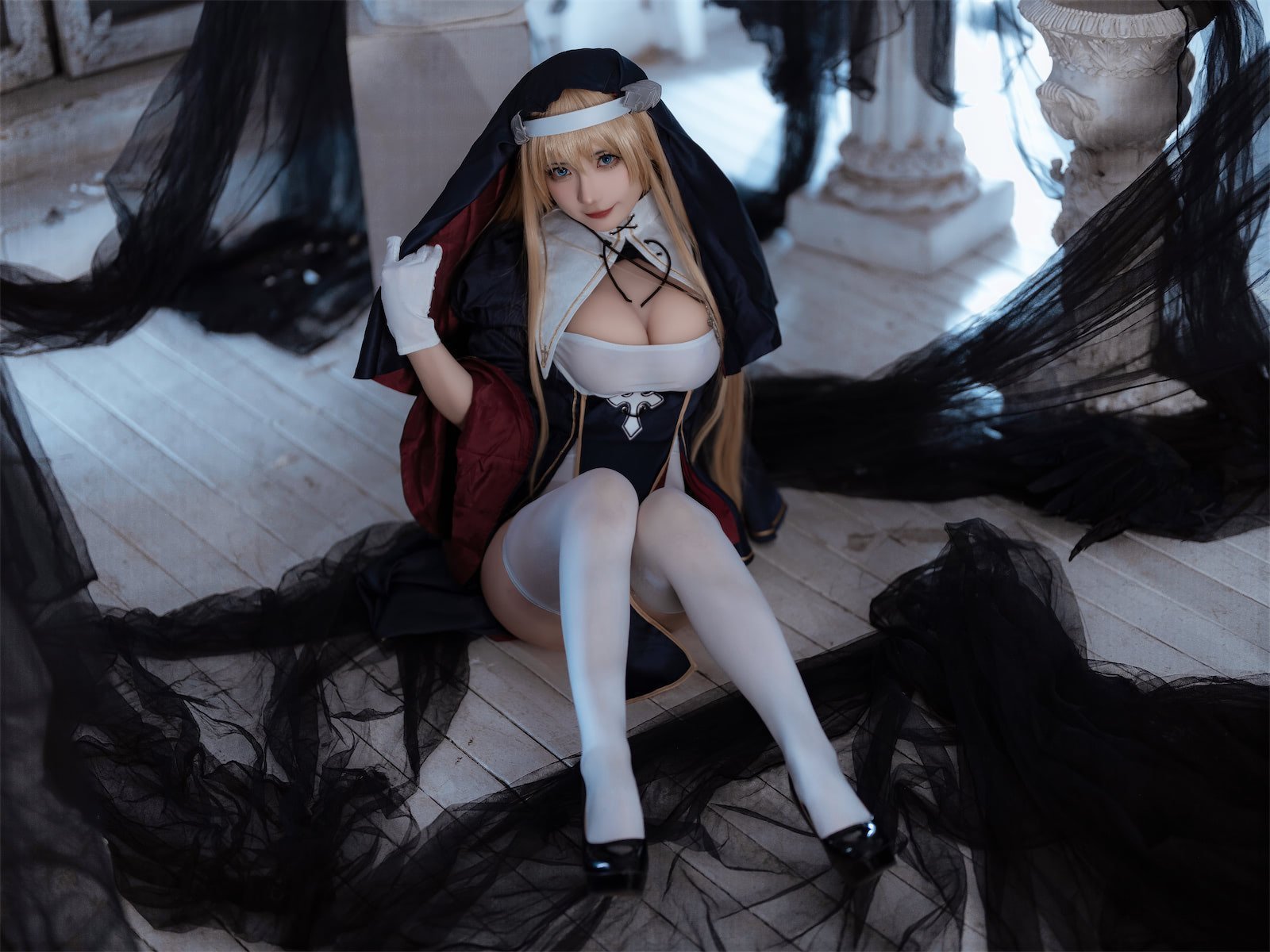 是三不是世w 夏洛特修女